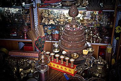 《鬼屋魔影》男女主战役 每个都长达6-10个小时